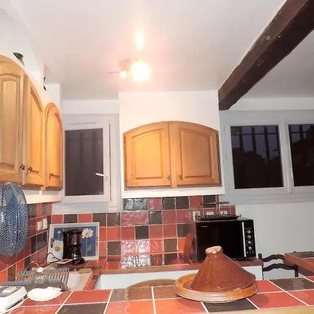 De 3 Chambres Avec Vue Sur La Mer Jardin Clos Et Wifi A Raphael A 1 Km De La Plage Appartement