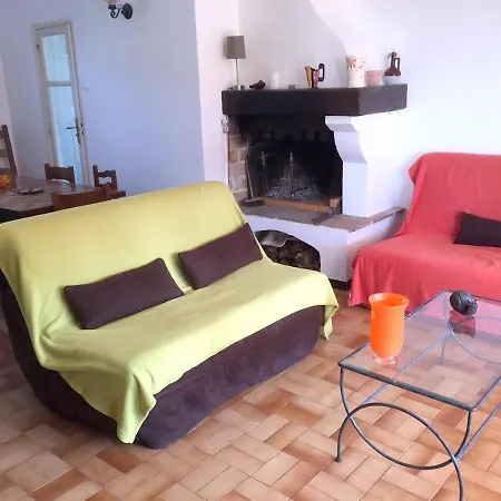 Appartement De 3 Chambres Avec Vue Sur La Mer Jardin Clos Et Wifi A Raphael A 1 Km De La Plage