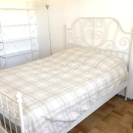 De 3 Chambres Avec Vue Sur La Mer Jardin Clos Et Wifi A Raphael A 1 Km De La Plage Appartement Saint-Raphaël