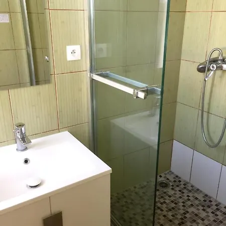 Appartement De 3 Chambres Avec Vue Sur La Mer Jardin Clos Et Wifi A Raphael A 1 Km De La Plage